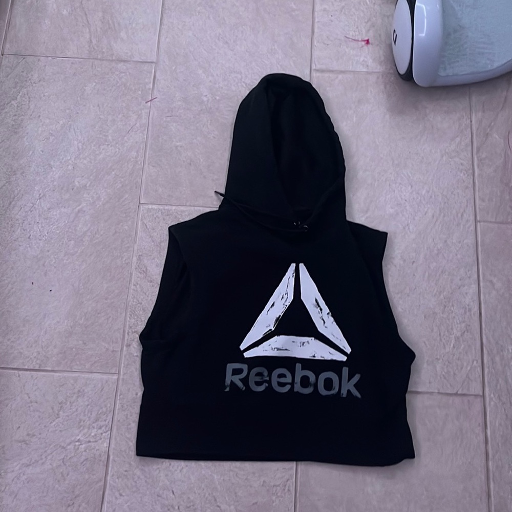 hoodie size small